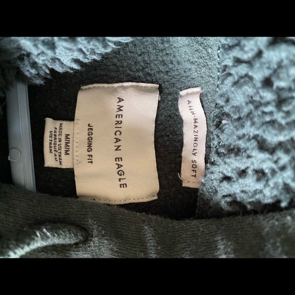 SOLD - American Eagle Oversized Hoodie - Picture 3 of 3